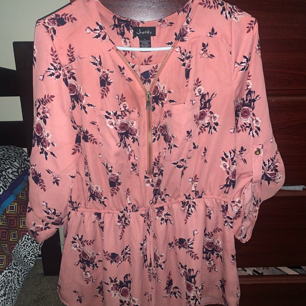 Justify shirt -Large